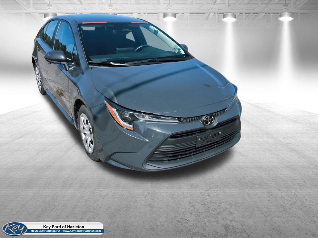 Used 2024 Toyota Corolla LE FWD image 2