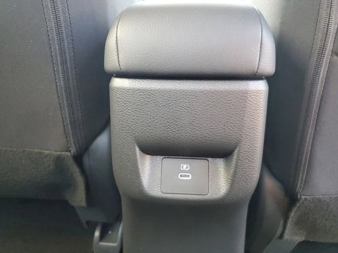 New 2025 Nissan Versa SV w/ Trunk Package image 30