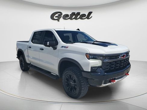 Used 2025 Chevrolet Silverado 1500 ZR2 w/ Technology Package AWD/4WD image 2