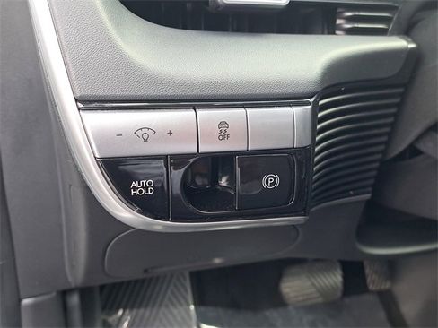 Used 2023 Hyundai Ioniq 5 SE image 9