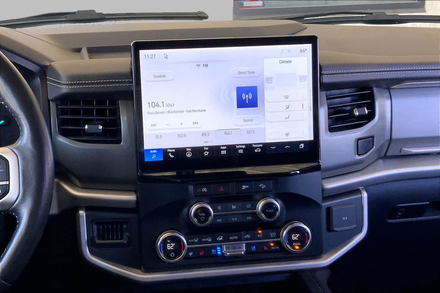 Used 2024 Ford Expedition XLT AWD/4WD image 7