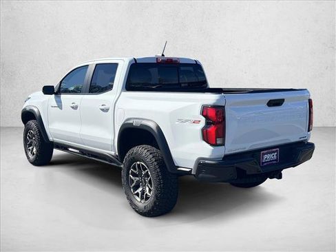 Used 2024 Chevrolet Colorado ZR2 w/ Technology Package image 7