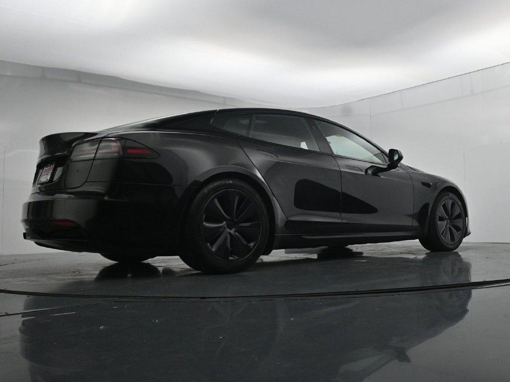 Used 2022 Tesla Model S AWD/4WD image 38