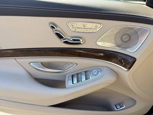 Used 2017 Mercedes-Benz S 550 4MATIC Sedan image 16
