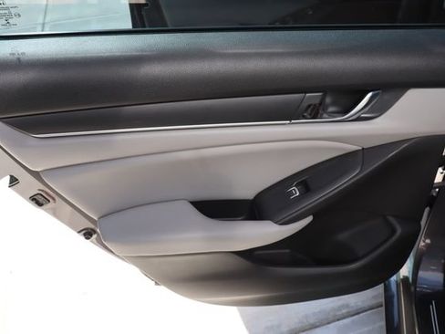 Used 2018 Honda Accord LX image 24