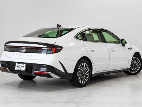 Used 2025 Hyundai Sonata SEL FWD image 32