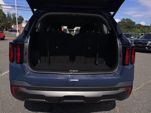 Used 2024 Kia Sorento X-Line EX image 11