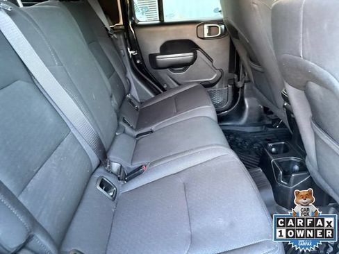 Used 2022 Jeep Gladiator Sport AWD/4WD image 11