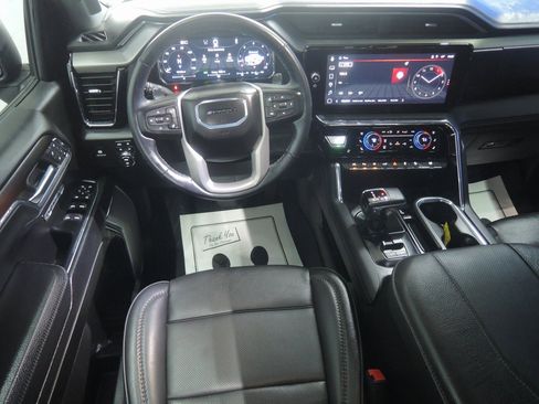 Used 2024 GMC Sierra 1500 Denali w/ Denali Reserve Package image 12