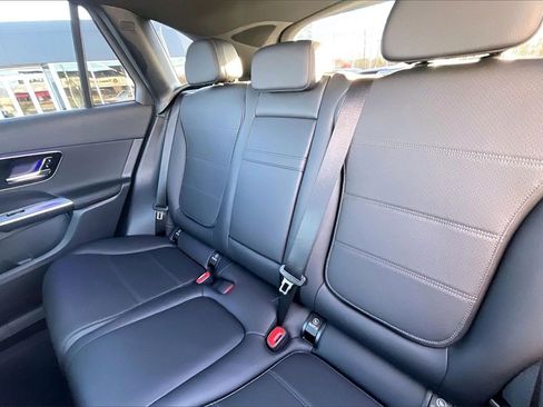 Used 2026 Mercedes-Benz GLC 300 4MATIC image 18