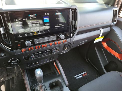 New 2026 Nissan Frontier PRO-4X w/ Pro-4x Convenience Package image 3