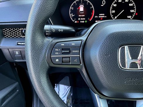 Used 2025 Honda CR-V LX image 10