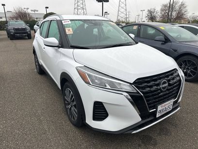 Used 2024 Nissan Kicks SV