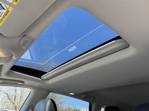 Used 2019 INFINITI QX60 Luxe w/ Essential Package image 32