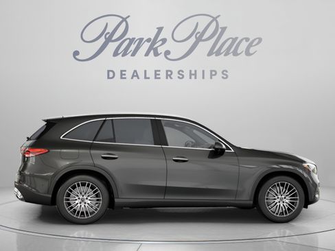 Used 2026 Mercedes-Benz GLC 300 image 25