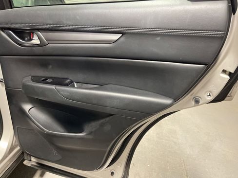 Used 2024 MAZDA CX-5 AWD 2.5 S w/ Select Package image 11