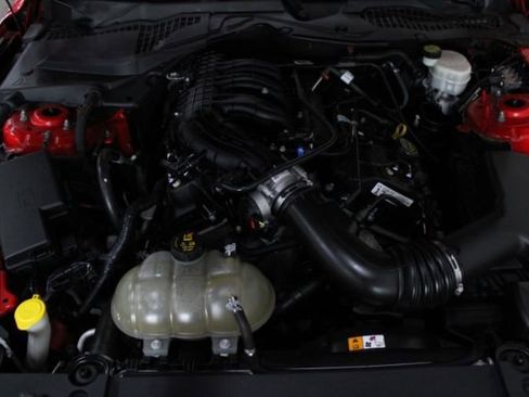 Used 2017 Ford Mustang V6 image 21