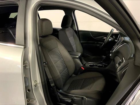 Used 2021 Chevrolet Equinox LT w/ LPO, Cargo Package image 7