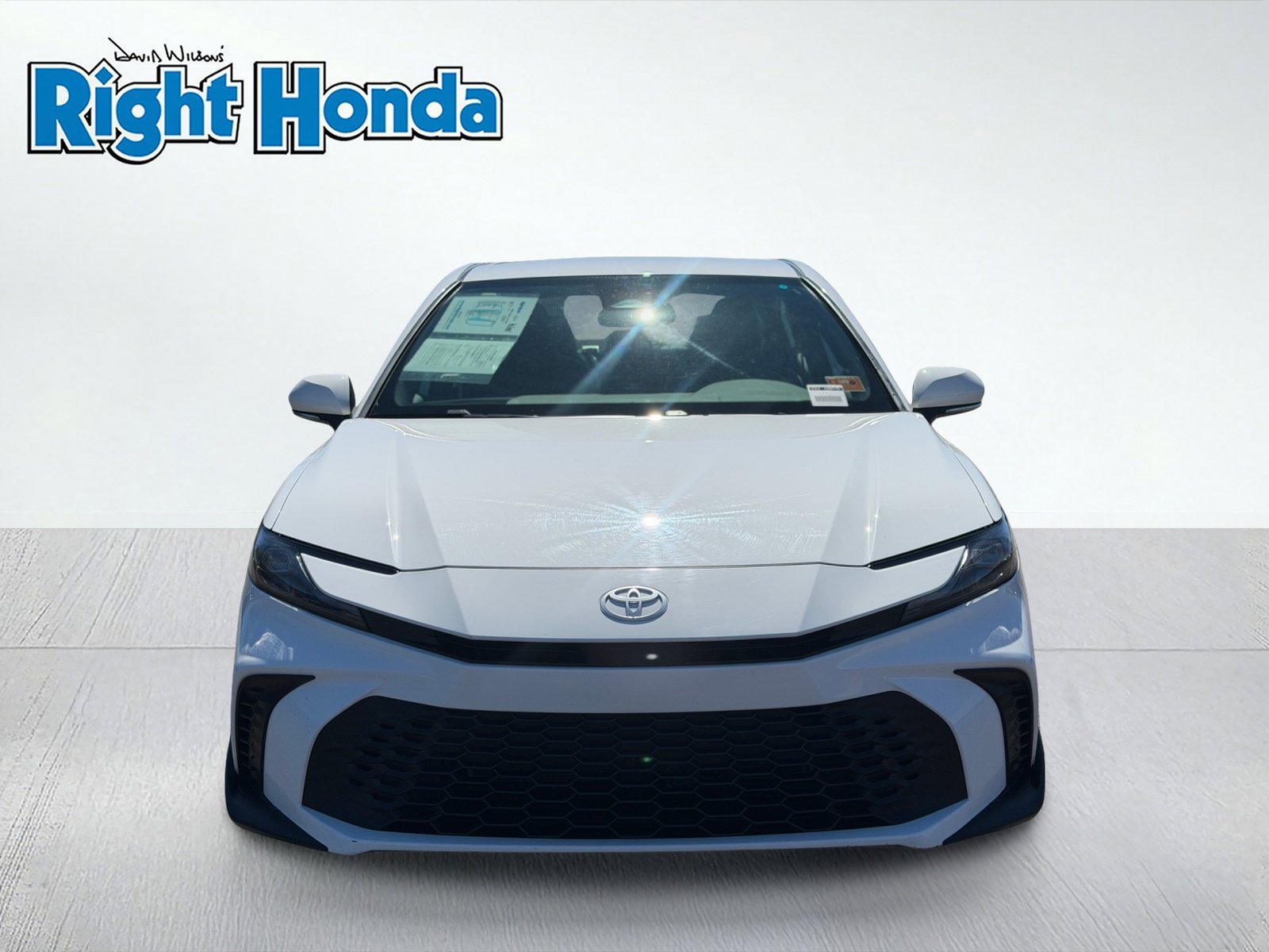 Used 2025 Toyota Camry SE FWD image 10