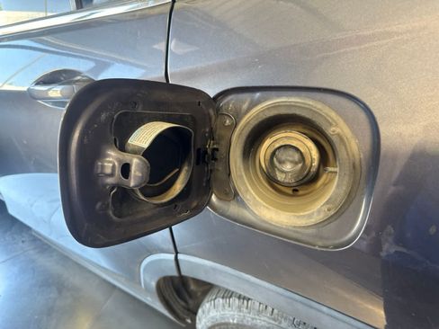 Used 2021 Honda Pilot EX-L image 11