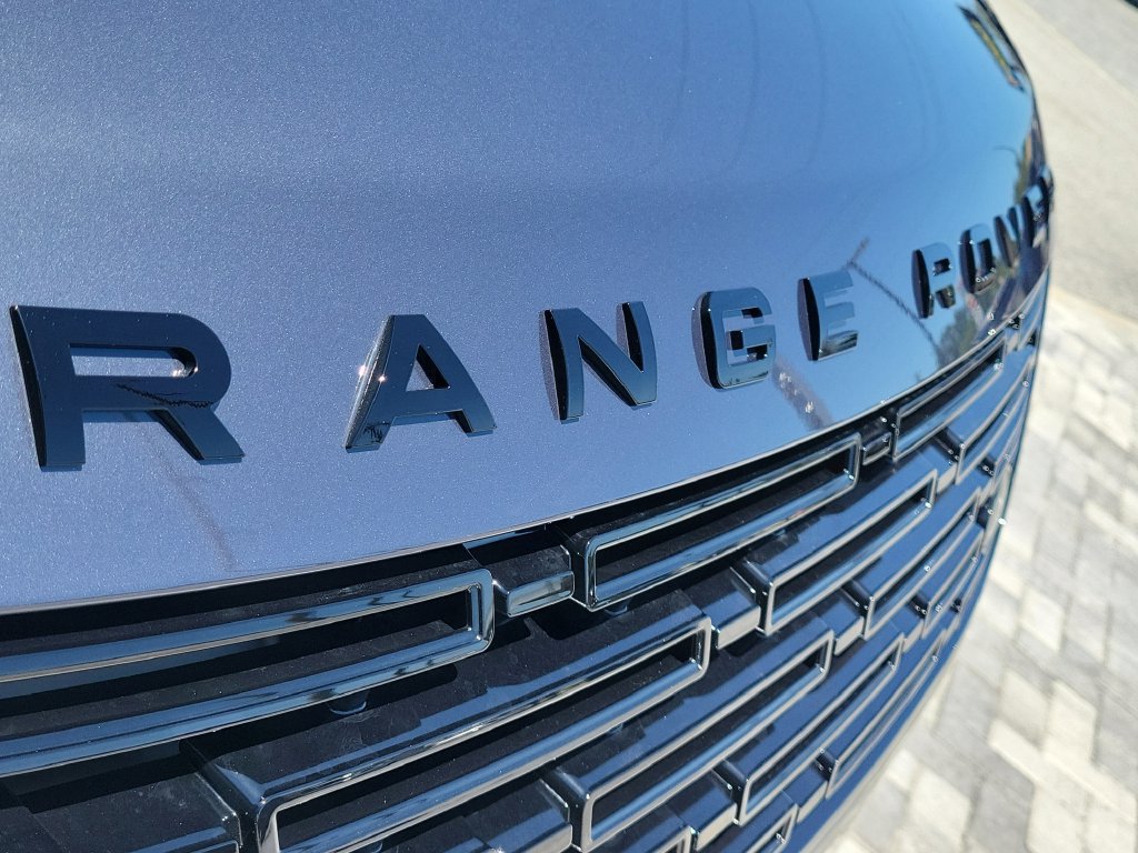 New 2026 Land Rover Range Rover Velar S AWD/4WD image 9