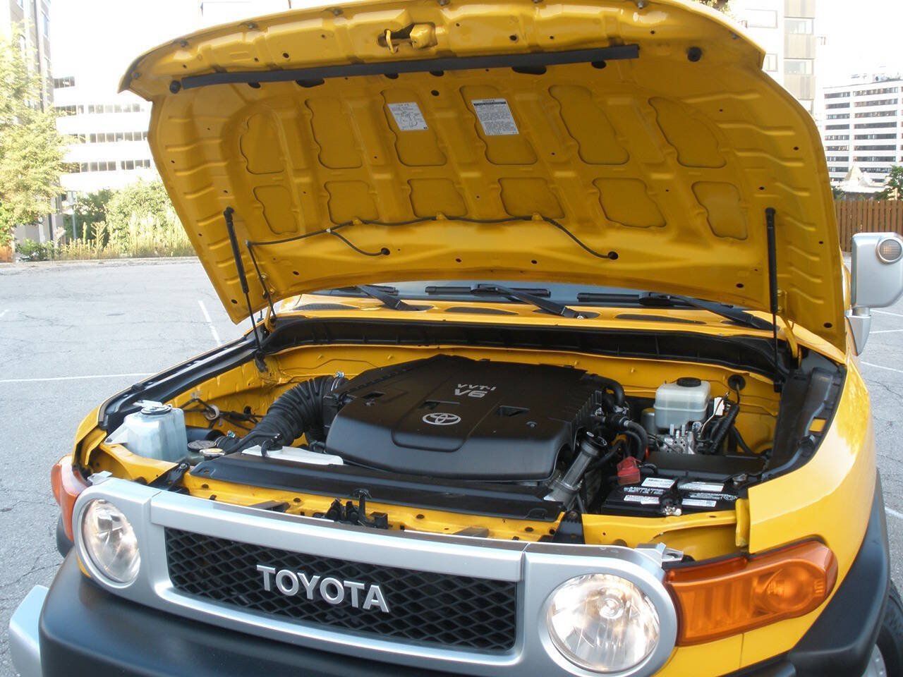 Used 2007 Toyota FJ Cruiser 2WD image 11