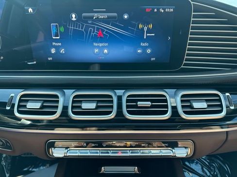 Certified 2024 Mercedes-Benz GLS 450 4MATIC image 33