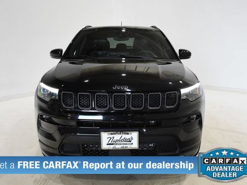Used 2023 Jeep Compass High Altitude AWD/4WD image 2