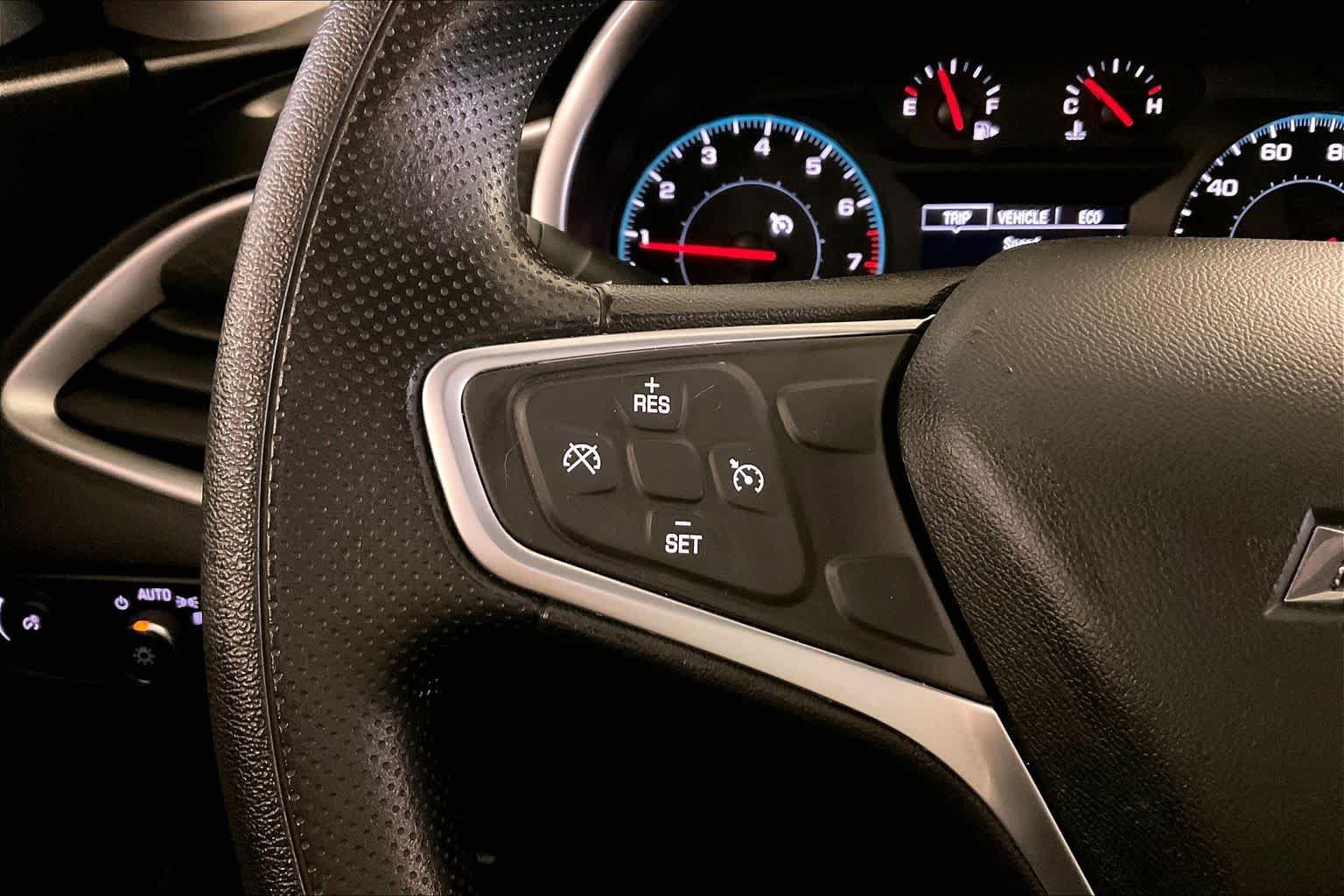 Used 2022 Chevrolet Malibu LT FWD image 21