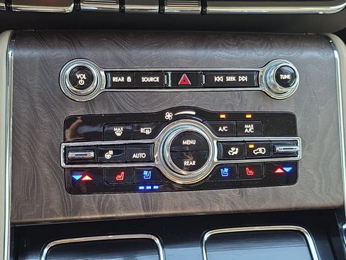 Used 2023 Lincoln Aviator Reserve w/ Equipment Group 201A AWD/4WD image 24