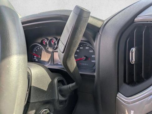 Used 2021 Chevrolet Silverado 1500 Custom image 10