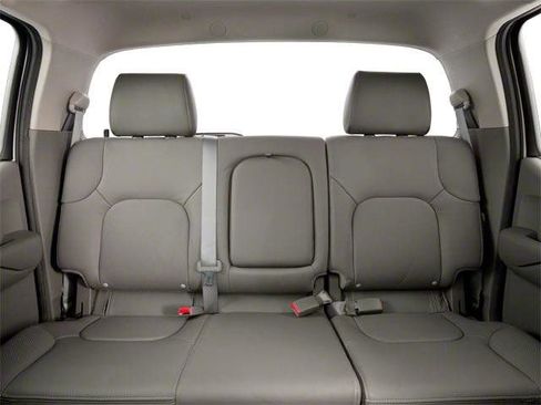 Used 2010 Nissan Frontier LE w/ LE Value Truck Pkg AWD/4WD image 16