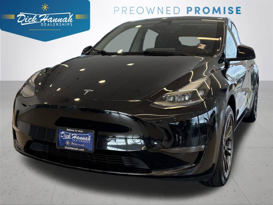 Used 2025 Tesla Model Y Long Range RWD image 1