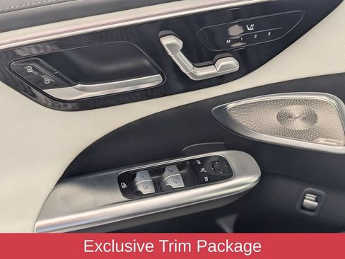Used 2022 Mercedes-Benz C 300 Sedan image 11