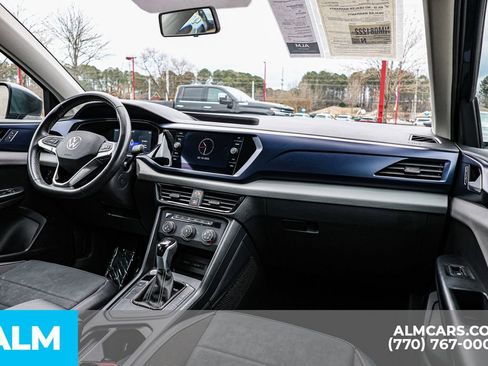 Used 2022 Volkswagen Taos SE image 31