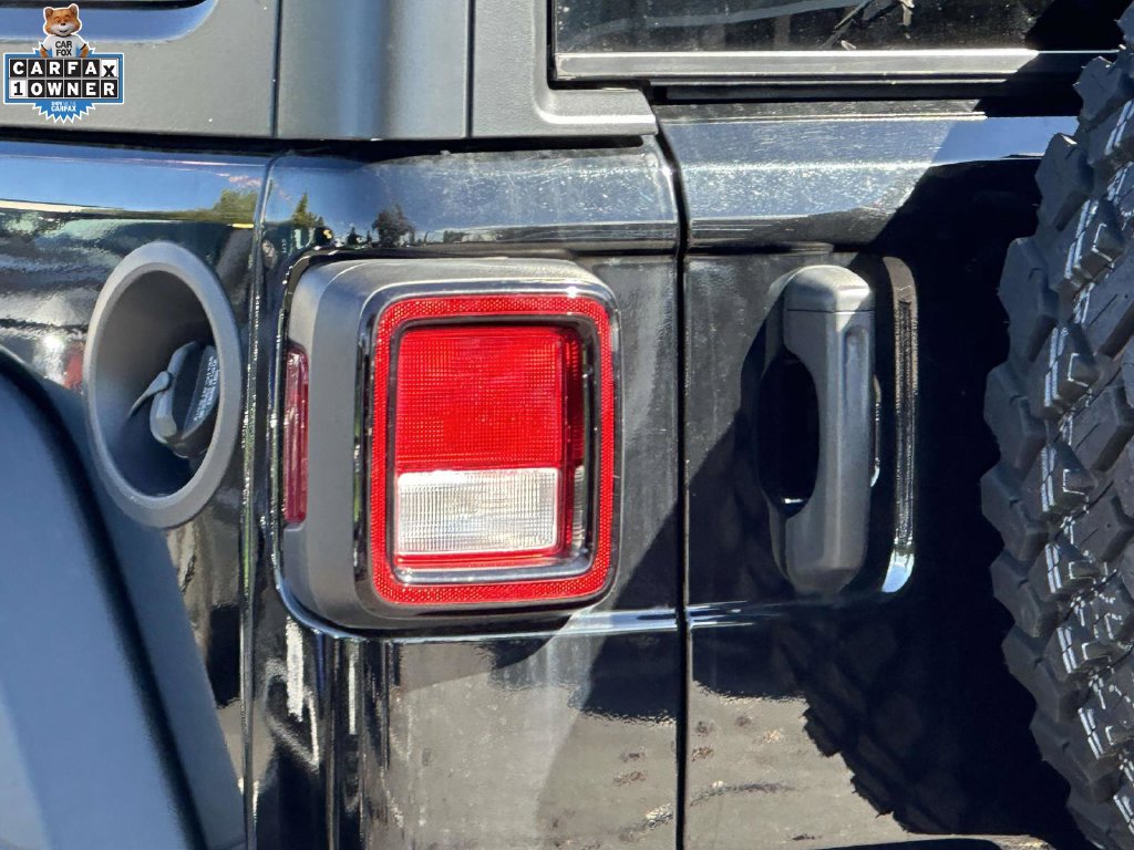 Used 2021 Jeep Wrangler Sport AWD/4WD image 9