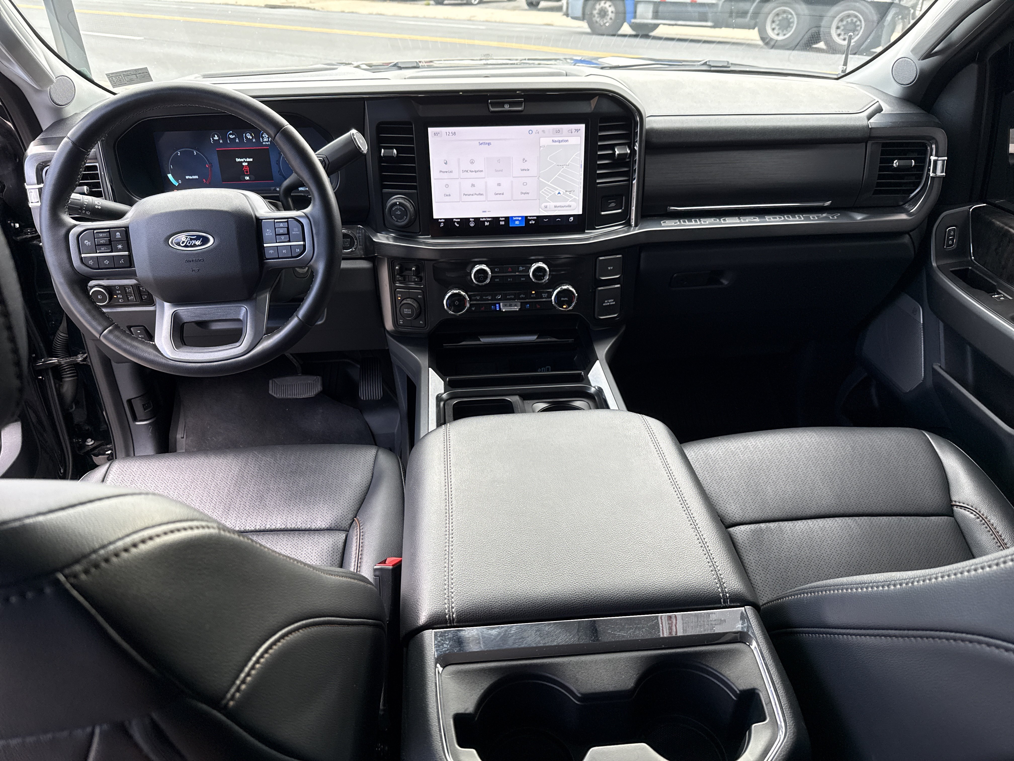 Used 2025 Ford F250 Lariat w/ Lariat Ultimate Package AWD/4WD image 14