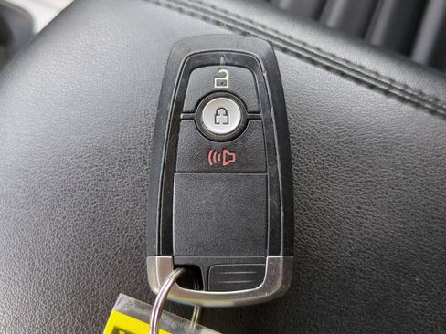 Used 2024 Ford Edge SEL AWD/4WD image 28