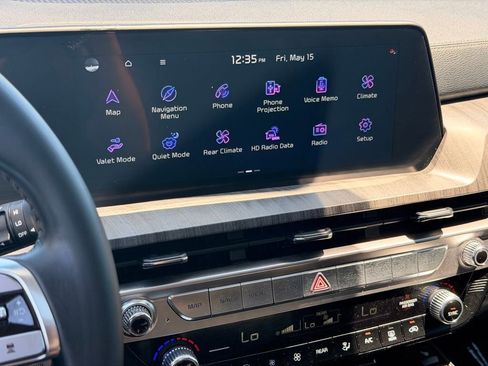 Used 2024 Kia Telluride EX w/ EX Captain's Chair Package FWD image 35