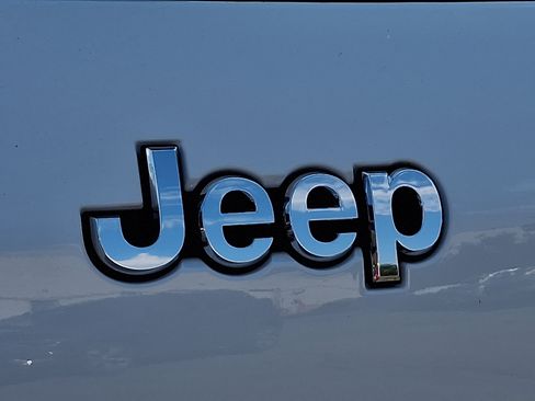 Certified 2023 Jeep Grand Cherokee L Limited w/ Luxury Tech Group II AWD/4WD image 29