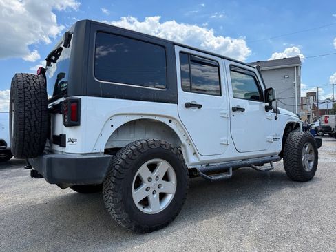Used 2017 Jeep Wrangler Unlimited Sport w/ Quick Order Package 24S AWD/4WD image 6