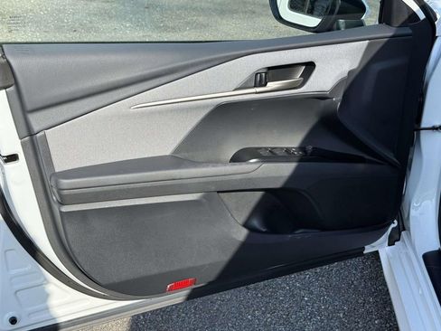 Used 2025 Toyota Camry LE image 12