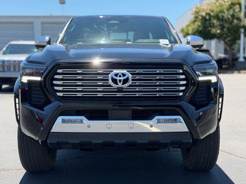 Used 2024 Toyota Tacoma Limited w/ Limited Package (LT) AWD/4WD image 3