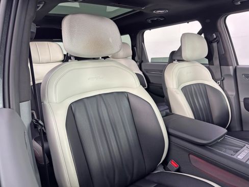 Used 2024 Kia EV9 GT-Line image 37