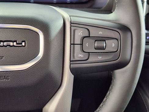 Used 2023 GMC Yukon XL Denali AWD/4WD image 20