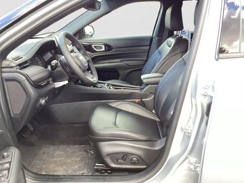 New 2026 Jeep Compass Limited image 10