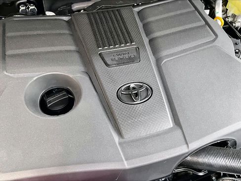 New 2026 Toyota Tundra SR5 AWD/4WD image 17