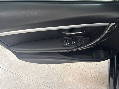 Used 2018 BMW 330i Sedan RWD image 30