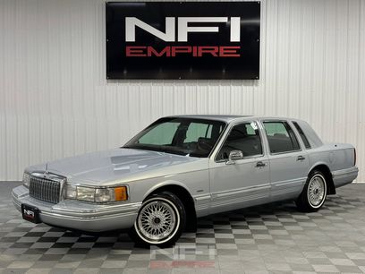 Used 1994 Lincoln Town Car Signature