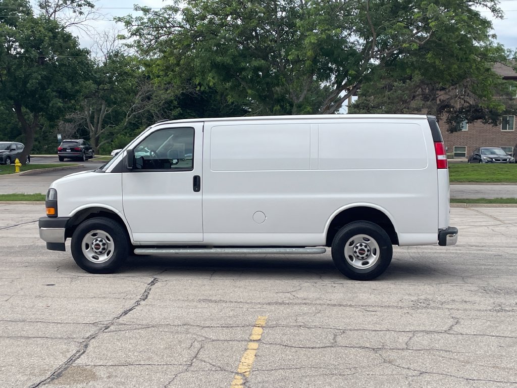 Used 2024 GMC Savana 2500 w/ Driver Convenience Package RWD image 2